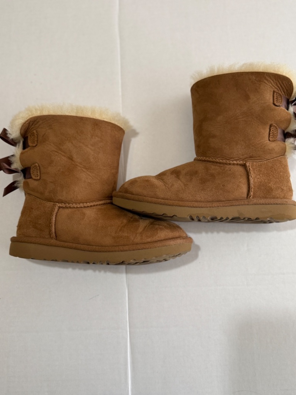 Girls UGG Bailey Bow ll Boot size 2 - Picture 4 of 13